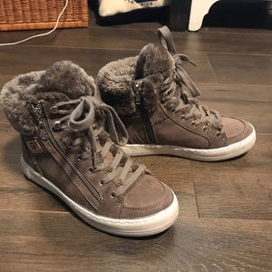 Guess | Gabbi Faux Fur Sneaker | Size 5.5